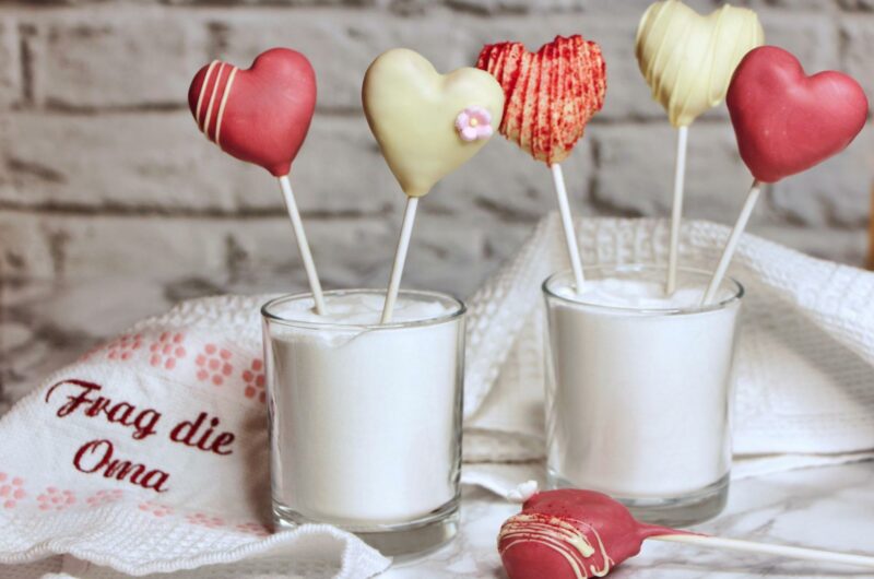 Herz-Cake-Pops