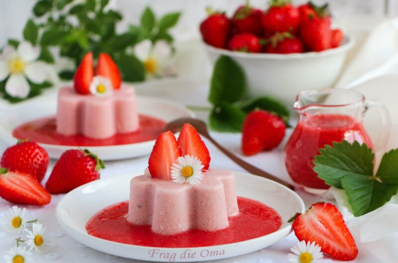 Erdbeer-Panna cotta