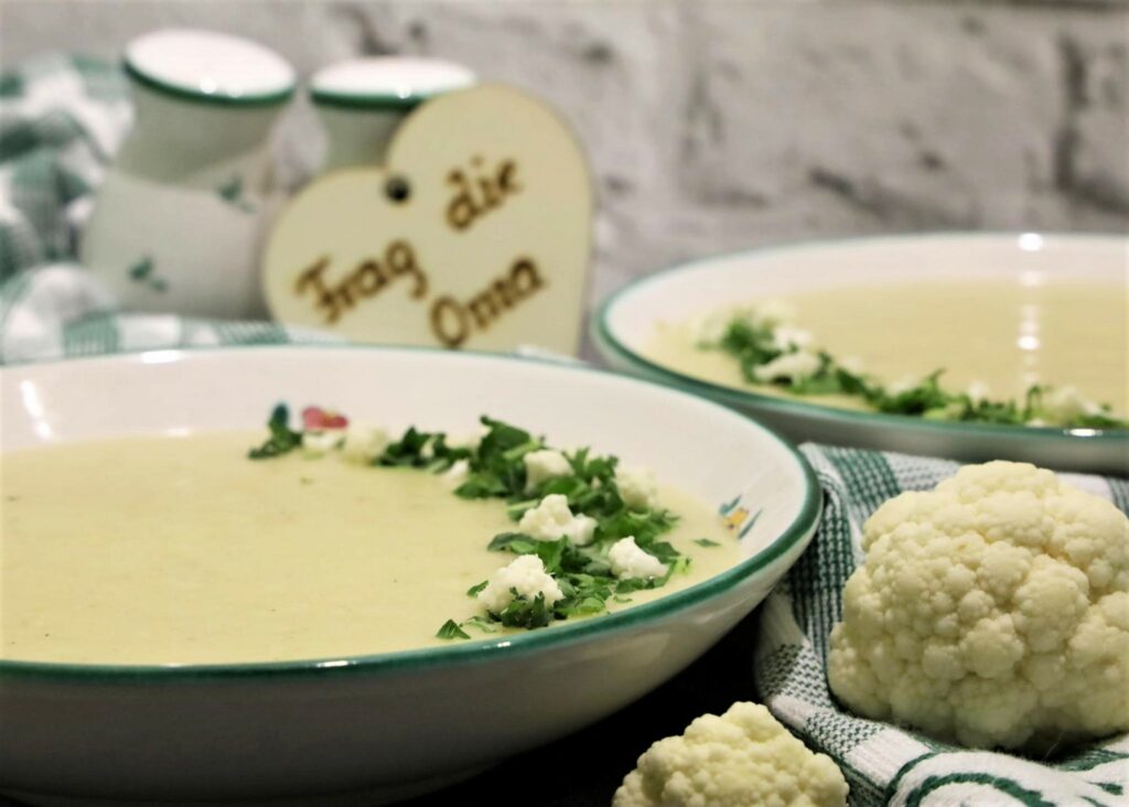 Read more about the article Karfiolcremesuppe<br><small><small>Blumenkohlsuppe</small></small>